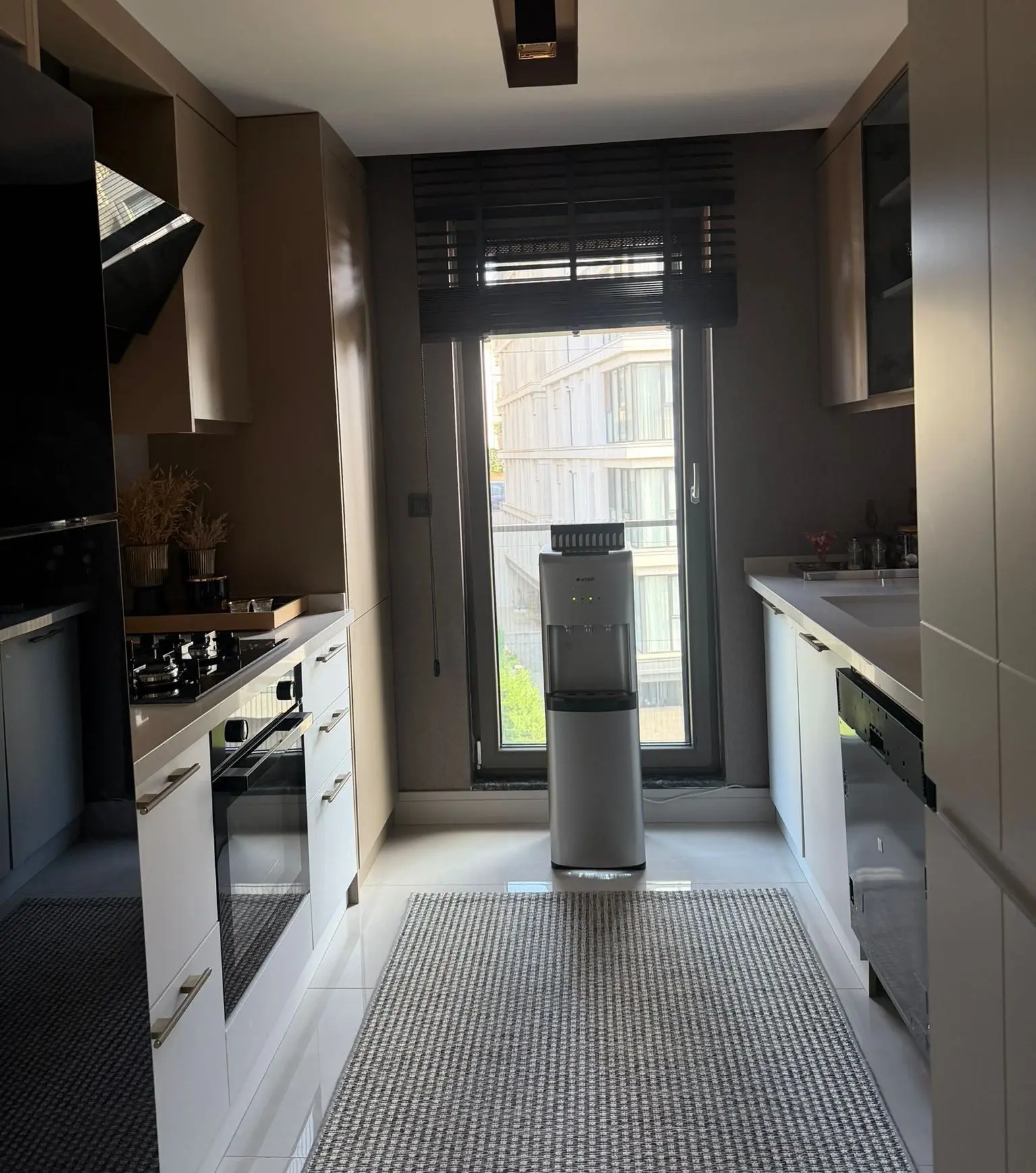 Fitted kitchen